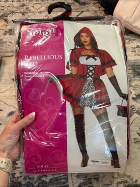 Spirit Rebellious Red Hooded Cape Costume - Red and Black